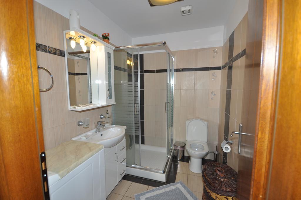 Villa Makrades باليوكاستريتسا المظهر الخارجي الصورة